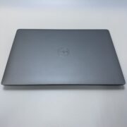Laptop DELL Latitude 5410 w kolorze szarym, z procesorem i7-1265U, 16GB RAM i 512GB pamięci, idealny do pracy i nauki.